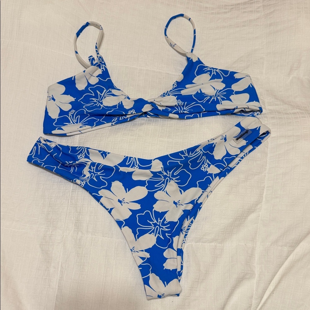 Blackbough bikini set
